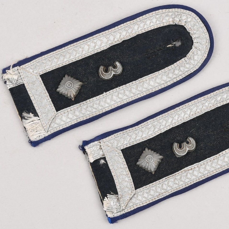 Heer Medic Feldwebel's Shoulder Boards