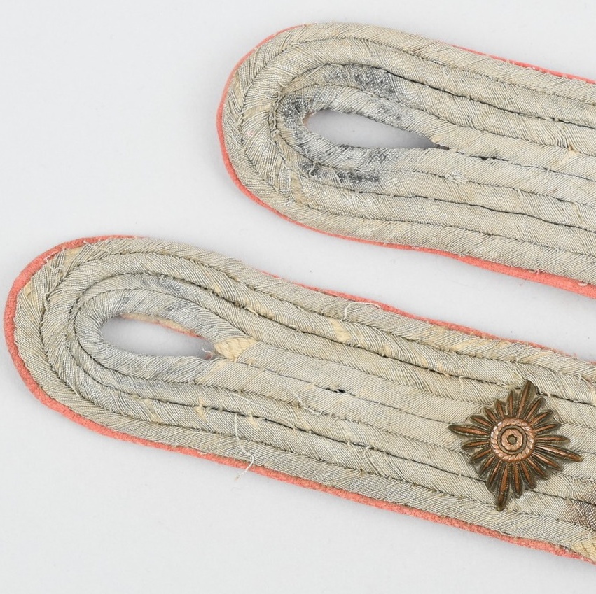 Heer Panzer Oberleutnant's Shoulder Boards