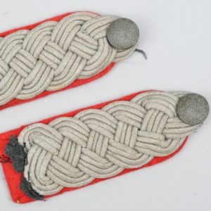 Heer Artillery Major's Shoulder Boards and Buttons