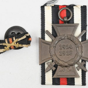 Combatants Cross of Honor 1914/1918 With Swords And Lapel Button Device