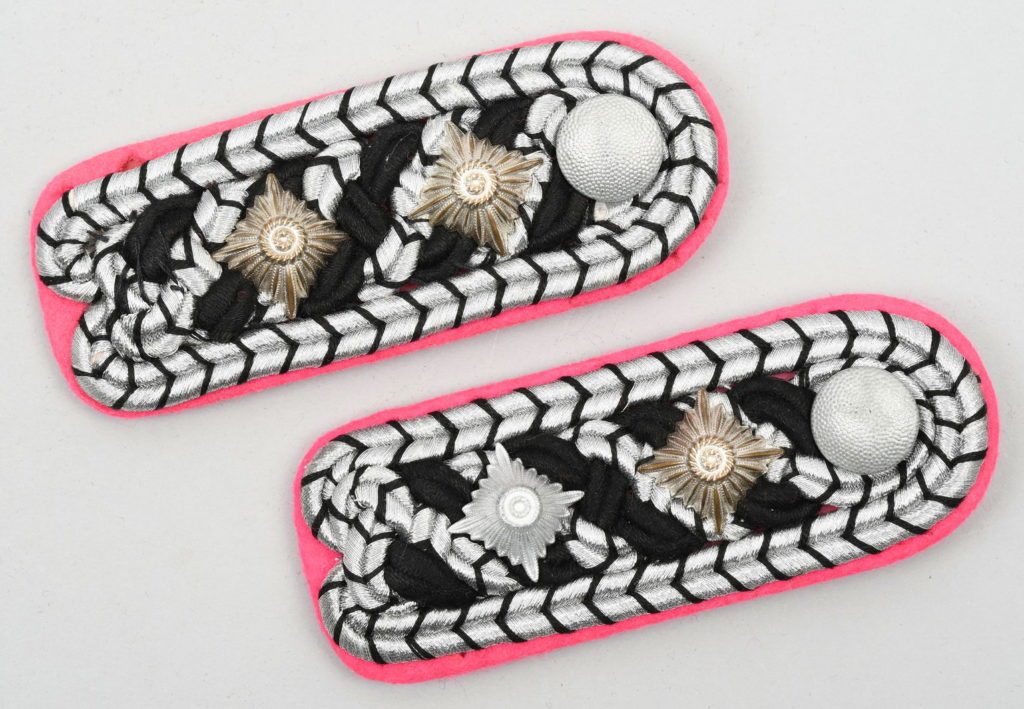 Feuerschutzpolizei Hauptruppführer's Shoulder Straps
