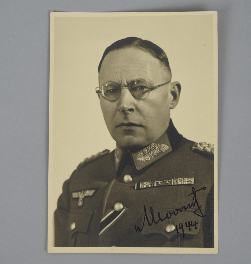 Heer General War Time Photo, Signed 1944