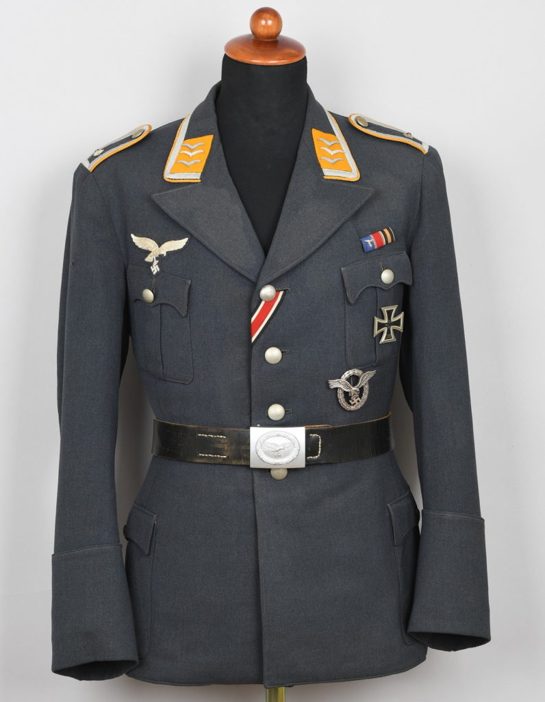 Luftwaffe Flight/Paratrooper Feldwebel´s Four Pocket Tunic