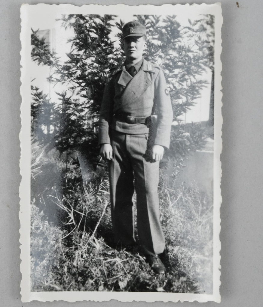 Heer STUG Schütze Front Photo