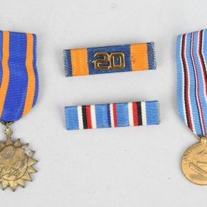 US WWII 2 x Miniature Medals And Ribbon's