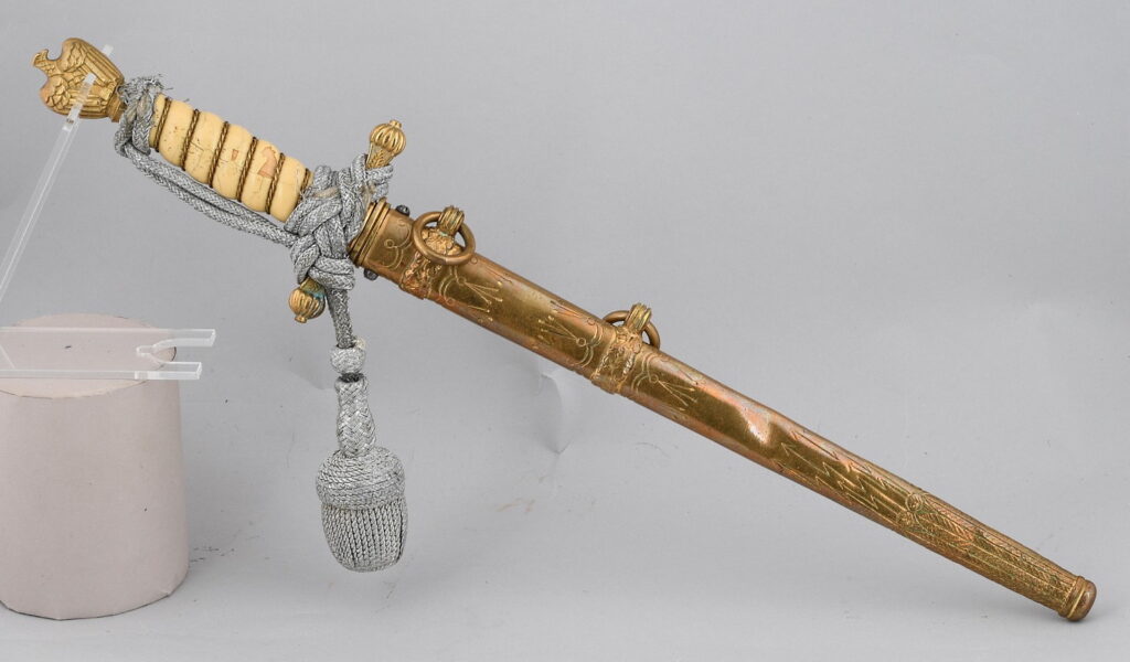 Kriegsmarine 2´nd Model Dagger with Portapee