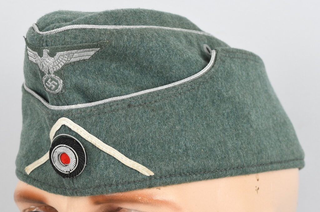 Heer Infantry Officers Side cap with white soutache