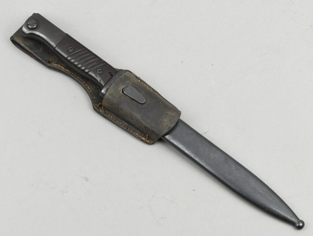 German WWII K98 Combat Bayonet With Carrying Frog