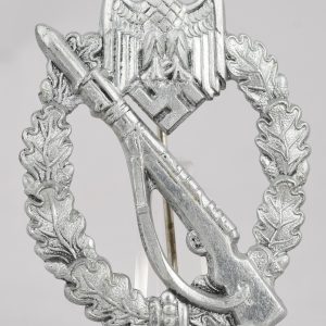 Infantry Assault Badge in Silver Maker Marked S.H.u.Co.41
