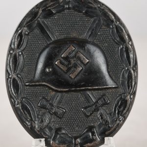 Wound Badge in Black 1939, Maker Marked L/11