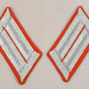 Heer Artillery Officer's Waffenrock Collar Tabs
