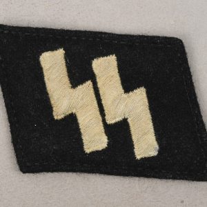 Waffen-SS EM/NCO's Runic Collar Tab